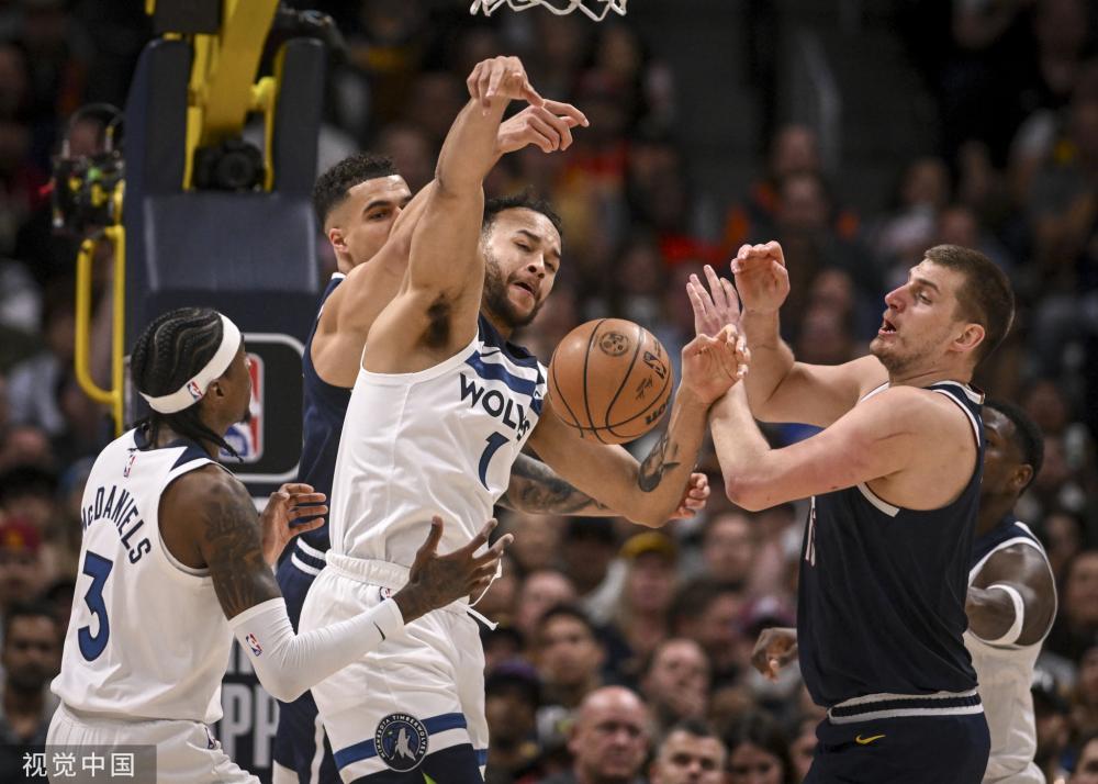 球队仍在磨 球队仍在磨