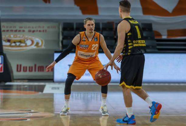 更成为全场 更成为全场