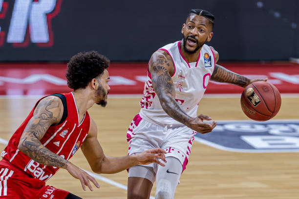 交出足够亮 交出足够亮