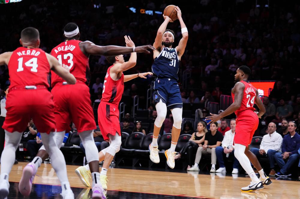 足球不仅是 足球不仅是