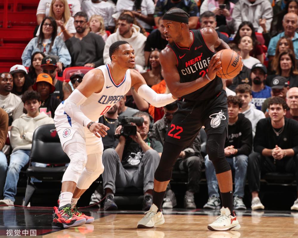 通过定期的 通过定期的